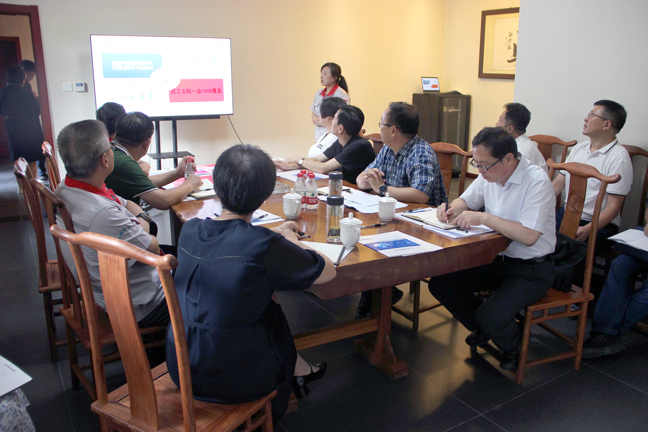 市委常委、統(tǒng)戰(zhàn)部部長郝忠祥一行蒞臨我司參觀調(diào)研